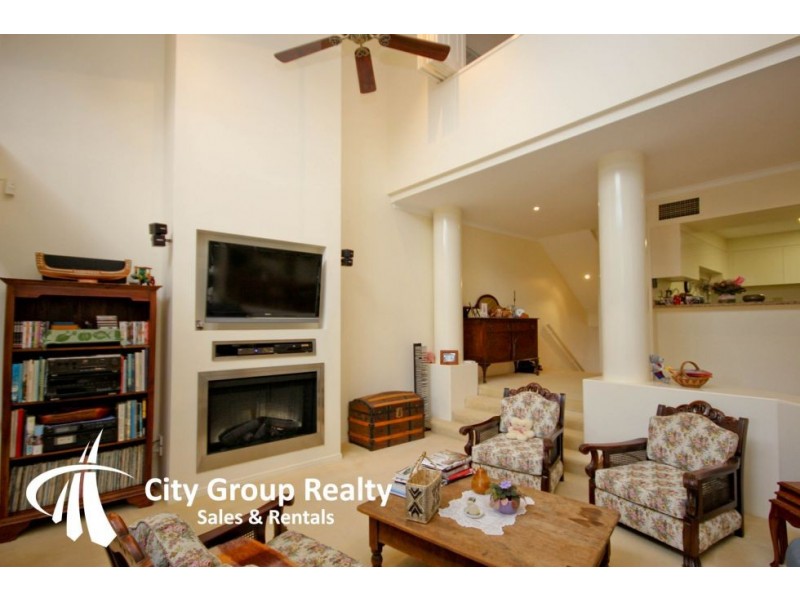 Broadbeach Waters QLD 4218