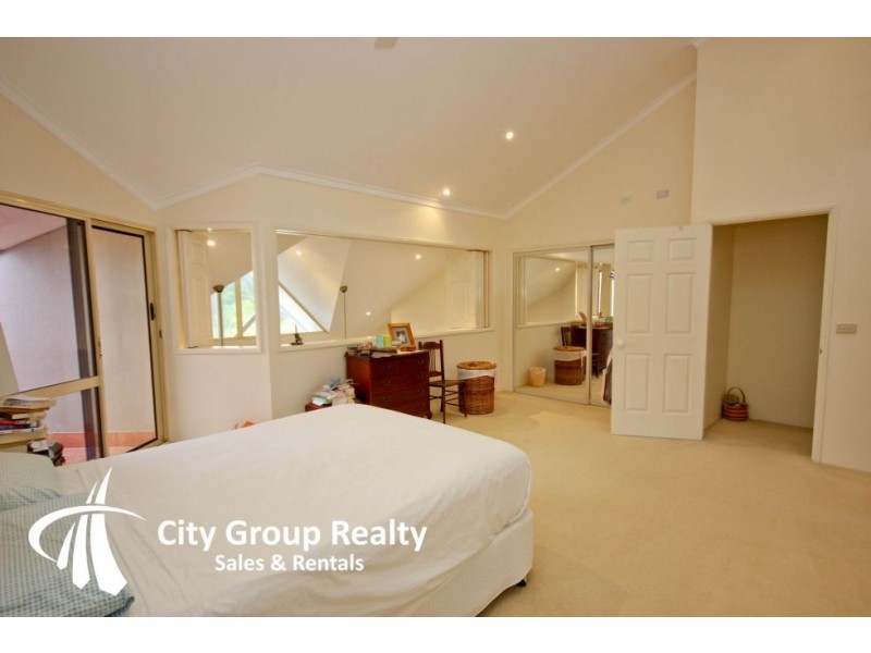 Broadbeach Waters QLD 4218