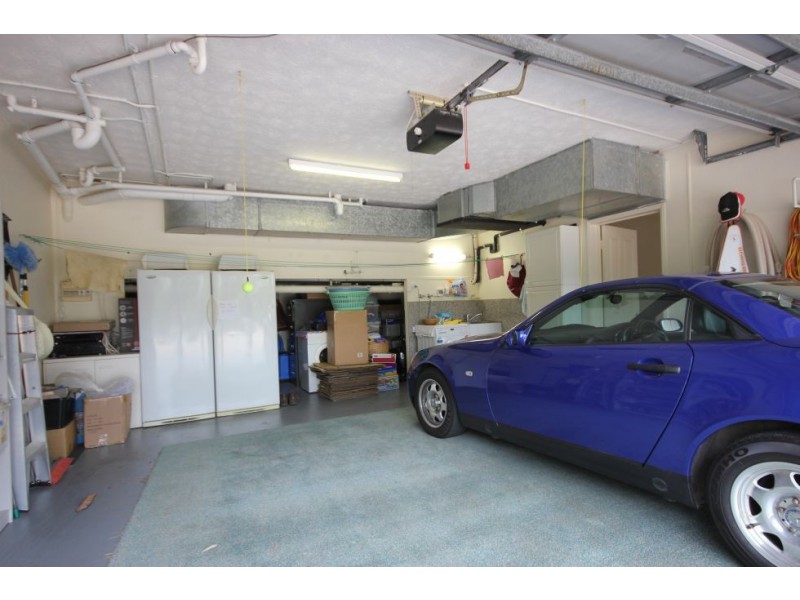 Broadbeach Waters QLD 4218