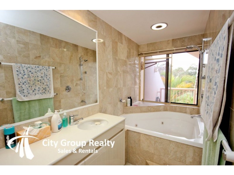 Broadbeach Waters QLD 4218