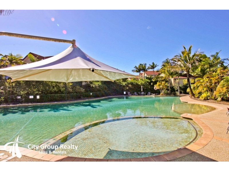 Clear Island Waters QLD 4226