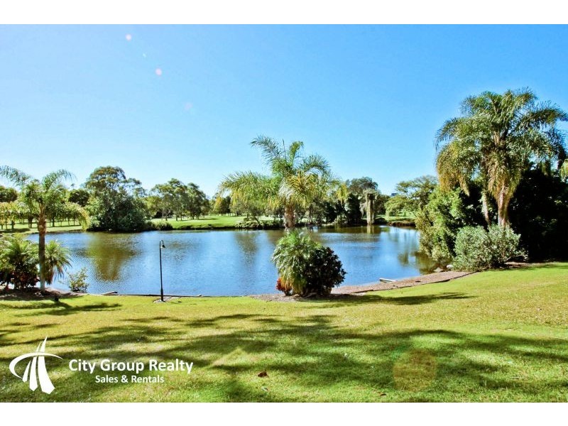 Clear Island Waters QLD 4226