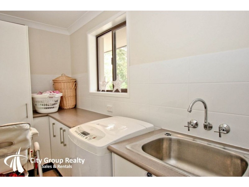 70 Mountain View Avenue, Burleigh Waters QLD 4220