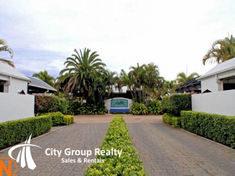 103 Salerno Street, Isle Of Capri QLD 4217