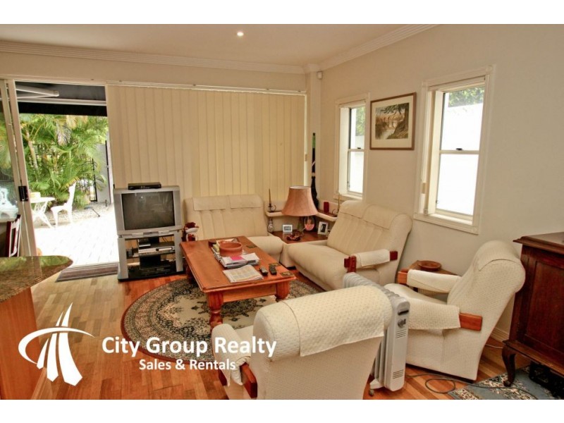 103 Salerno Street, Isle Of Capri QLD 4217