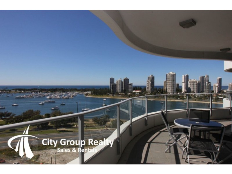 4 Como Cres, Southport QLD 4215