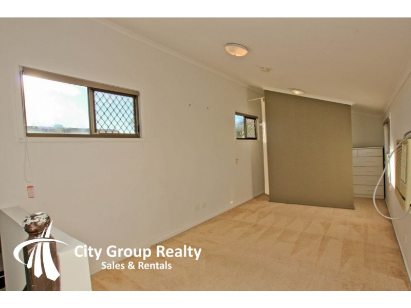 30 Sportsman Avenue, Mermaid Beach QLD 4218