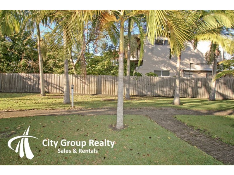 30 Sportsman Avenue, Mermaid Beach QLD 4218