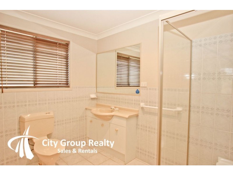 18 Wirildar Dr, Elanora QLD 4221