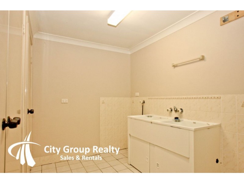 18 Wirildar Dr, Elanora QLD 4221