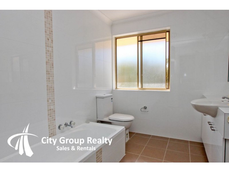 469 Pine Ridge Road, Runaway Bay QLD 4216