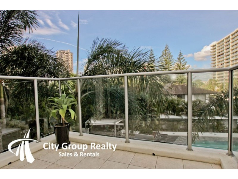 18 Enderley Avenue, Surfers Paradise QLD 4217