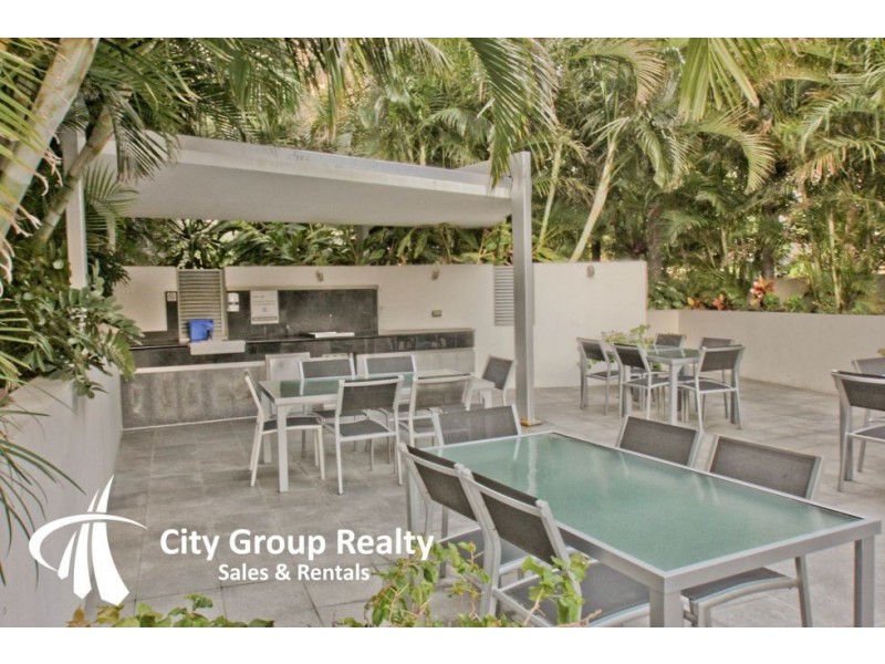 18 Enderley Avenue, Surfers Paradise QLD 4217