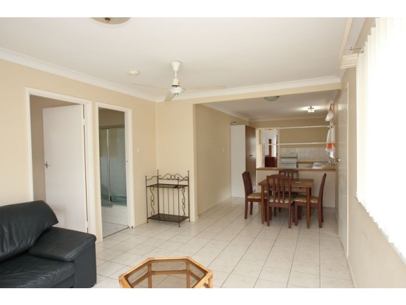 111 Monaco Street, Broadbeach Waters QLD 4218