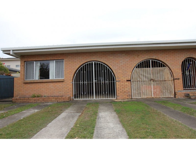 111 Monaco Street, Broadbeach Waters QLD 4218