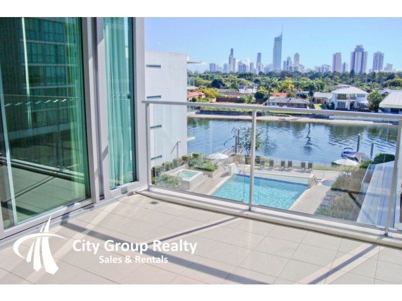Broadbeach Waters QLD 4218