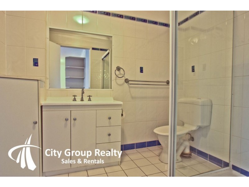 9 Bradford Street, Labrador QLD 4215