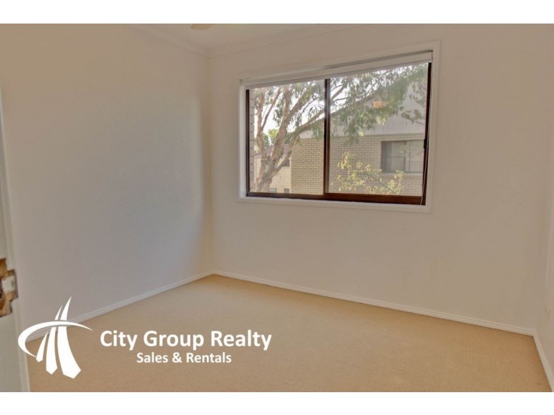 9 Bradford Street, Labrador QLD 4215