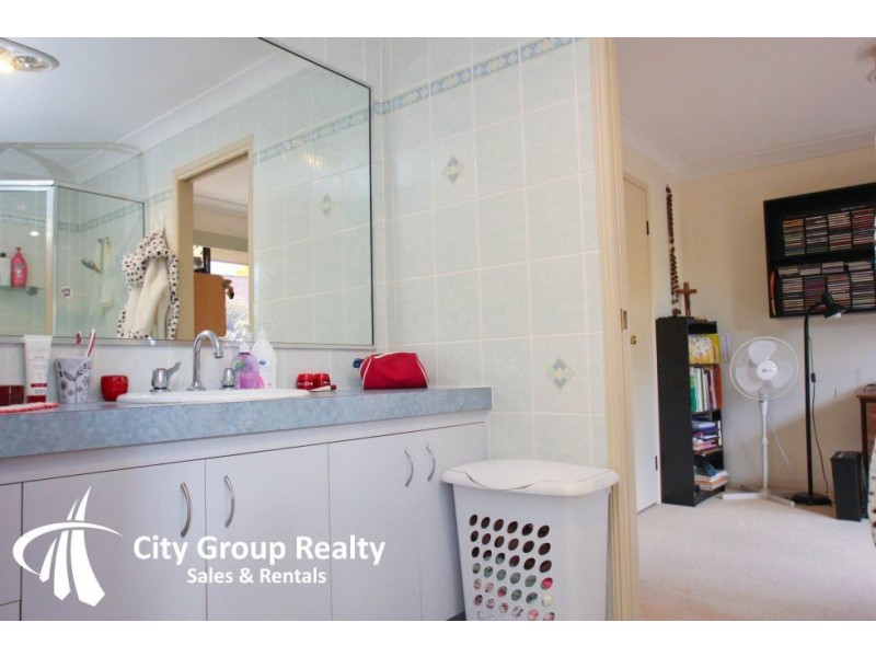 7 Kincardine Street, Benowa Waters QLD 4217