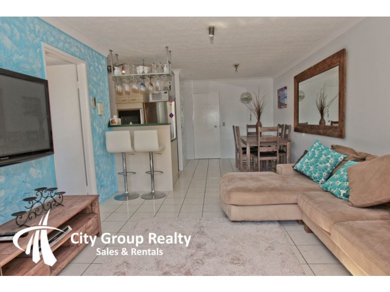 19 Fern Street, Broadbeach QLD 4218