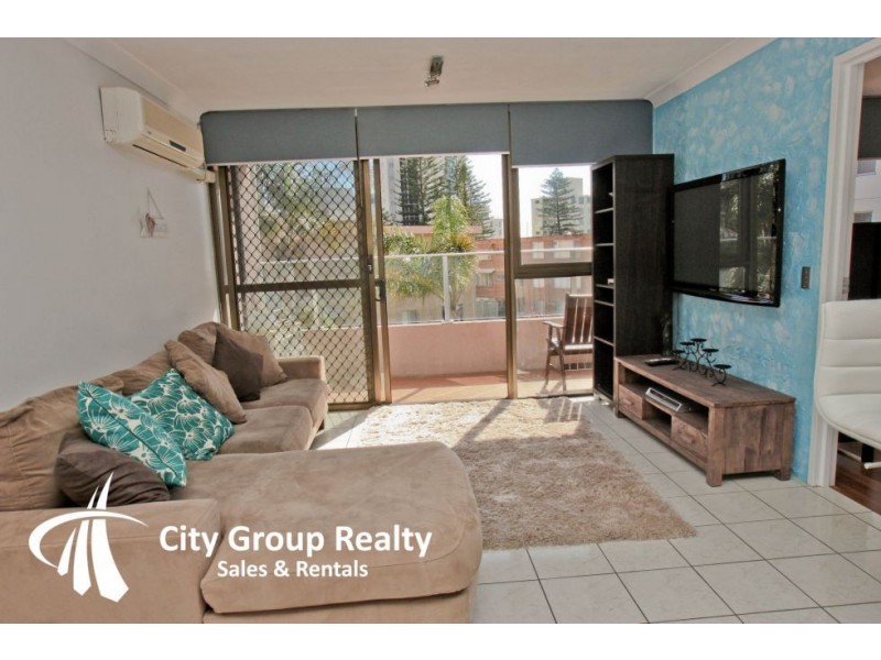 19 Fern Street, Broadbeach QLD 4218