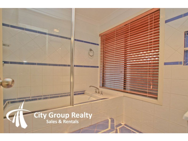 8 Augusta Court, Coombabah QLD 4216