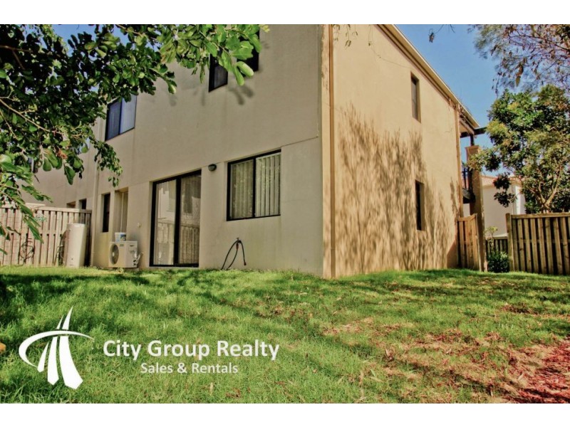 302 Christine Avenue, Varsity Lakes QLD 4227