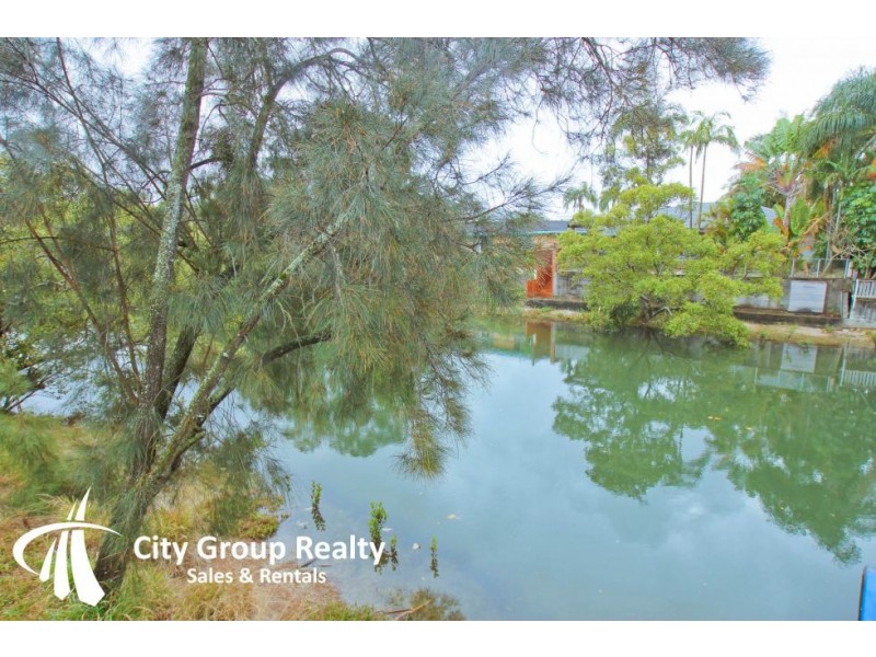 Broadbeach Waters QLD 4218