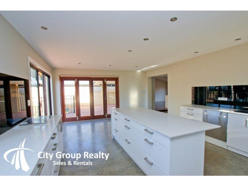 Broadbeach Waters QLD 4218