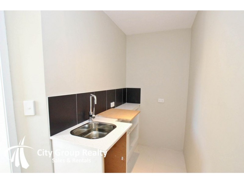 Broadbeach Waters QLD 4218