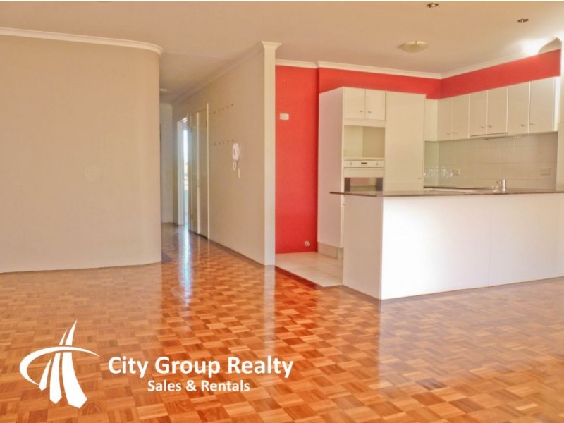 32 Cronin Avenue, Main Beach QLD 4217