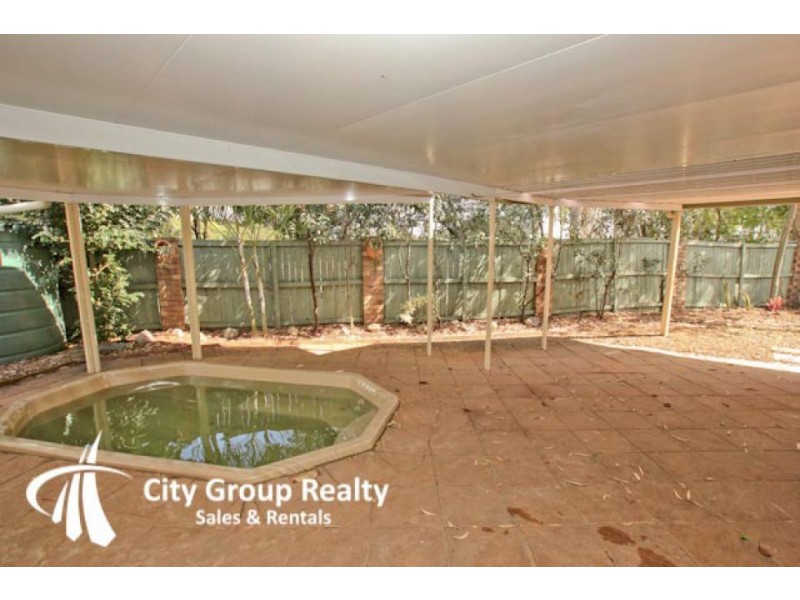 42 Greenwich Ct, Robina QLD 4226