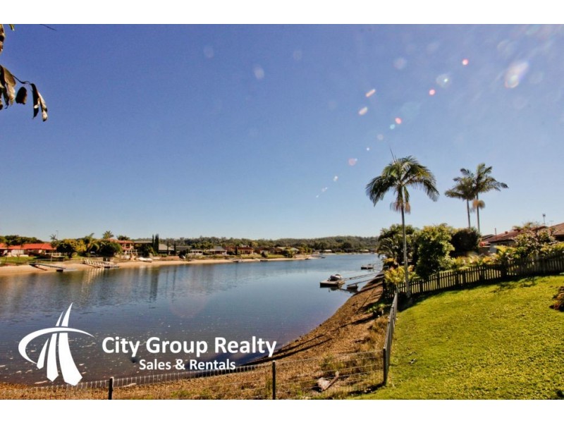 136 Melaleuca Dr, Palm Beach QLD 4221