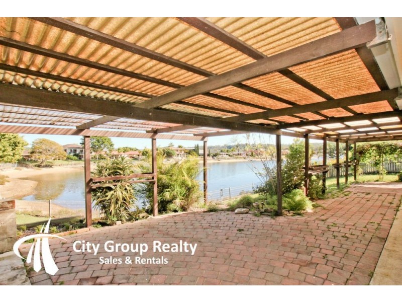 136 Melaleuca Dr, Palm Beach QLD 4221