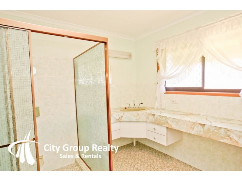 136 Melaleuca Dr, Palm Beach QLD 4221