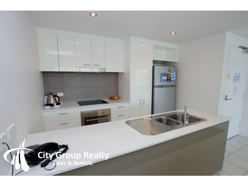 Broadbeach Waters QLD 4218