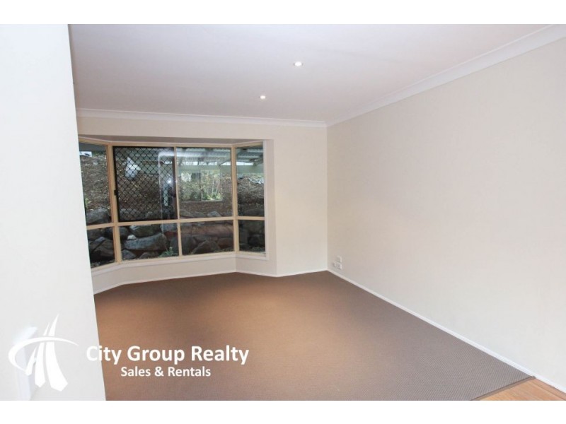 11 Paddington Drive, Carrara QLD 4211