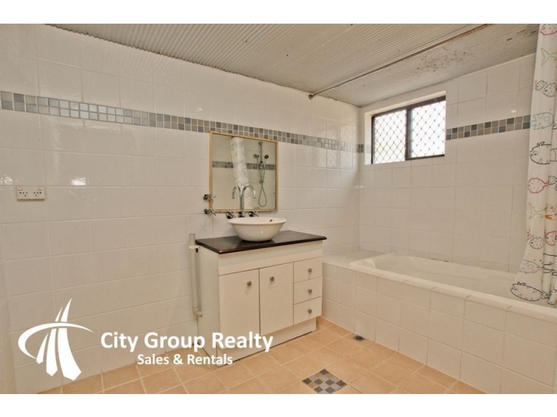 3/20 Peter Parade, Mermaid Waters QLD 4218