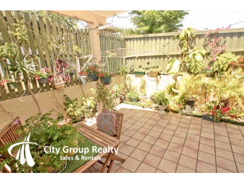 1/15 Cypress Tce, Palm Beach QLD 4221