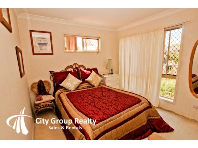 1/15 Cypress Tce, Palm Beach QLD 4221