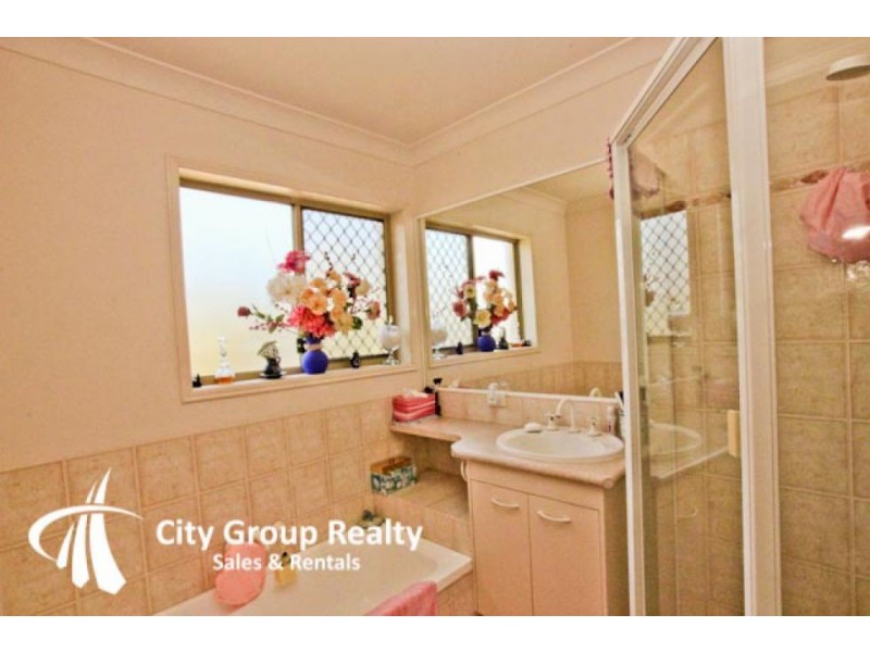 1/15 Cypress Tce, Palm Beach QLD 4221