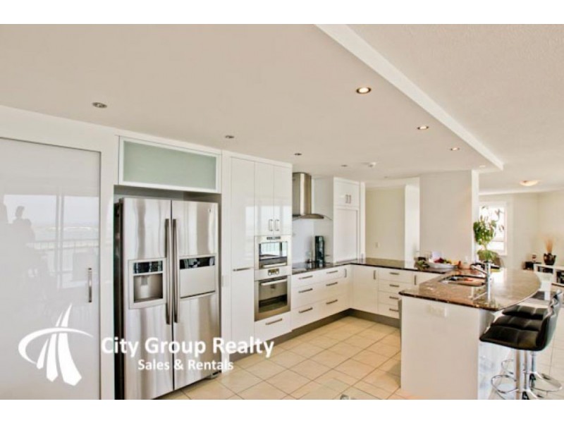 16A/114 Marine Pde, Southport QLD 4215