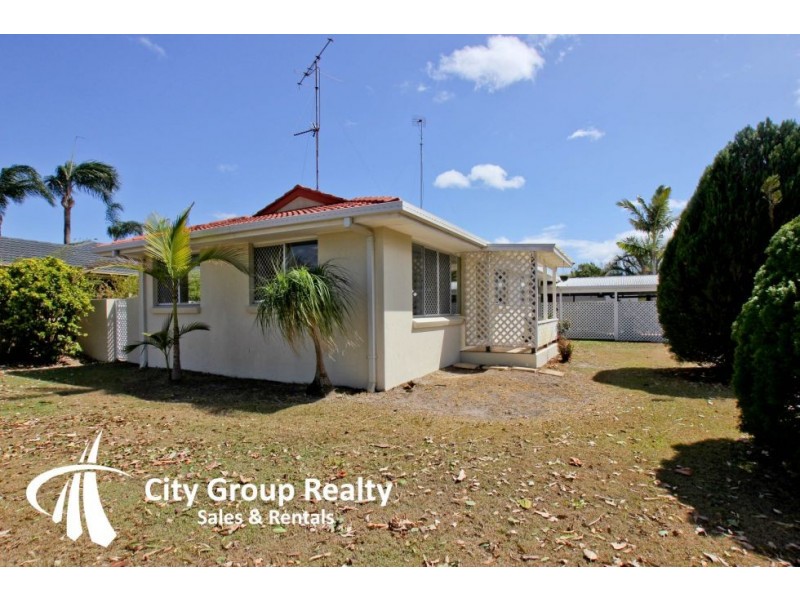 2 Dame Patti Avenue, Mermaid Waters QLD 4218