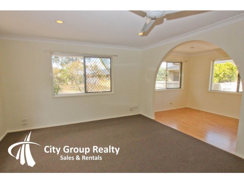 2 Dame Patti Avenue, Mermaid Waters QLD 4218