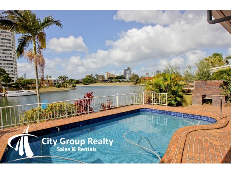 16 Sailaway Street, Mermaid Waters QLD 4218