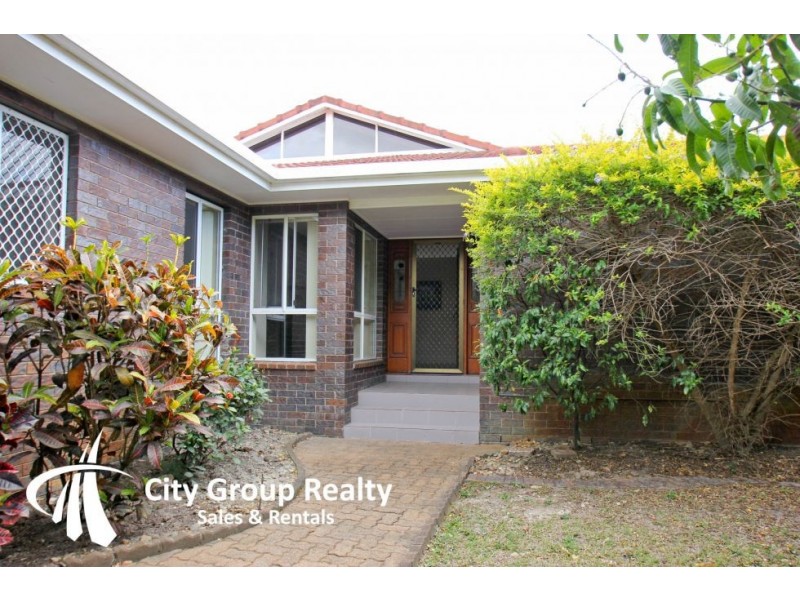 16 Sailaway Street, Mermaid Waters QLD 4218