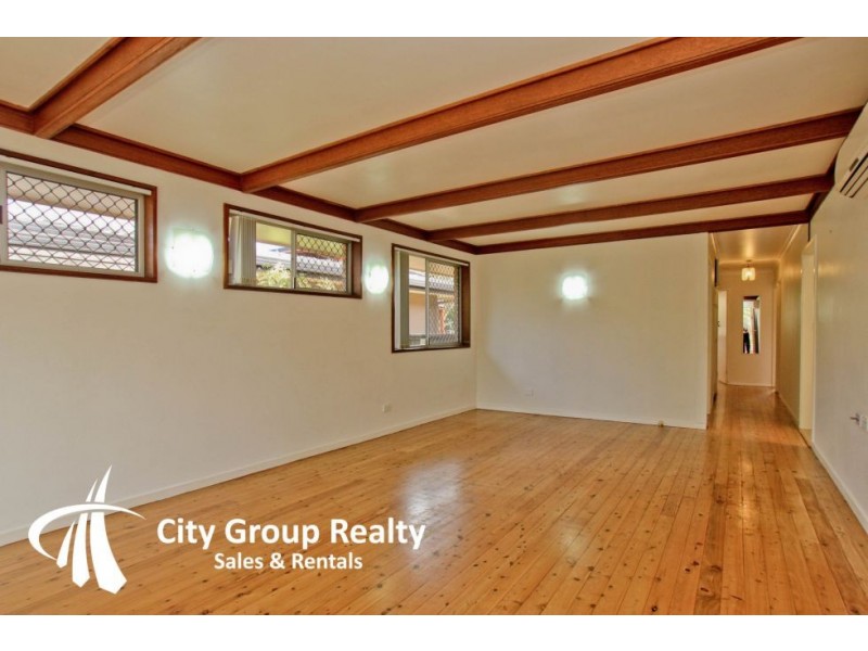 34 Paradise Avenue, Miami QLD 4220