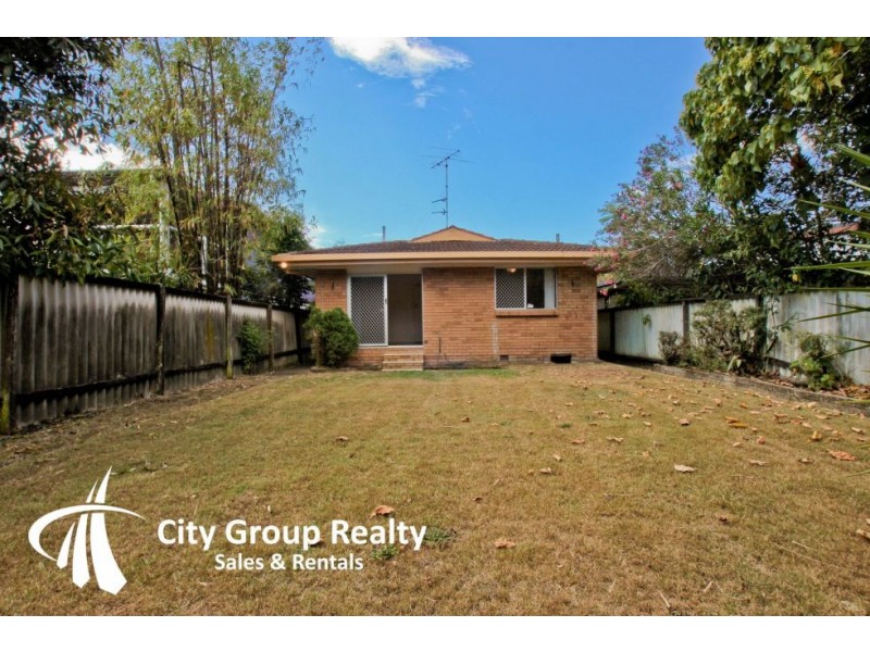 34 Paradise Avenue, Miami QLD 4220