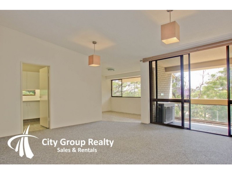 20 Rudd Street, Broadbeach Waters QLD 4218