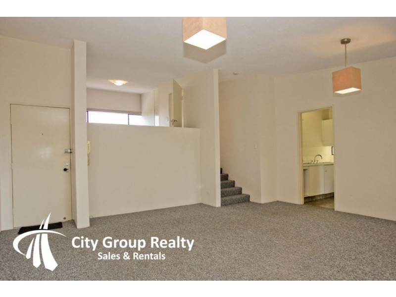 20 Rudd Street, Broadbeach Waters QLD 4218